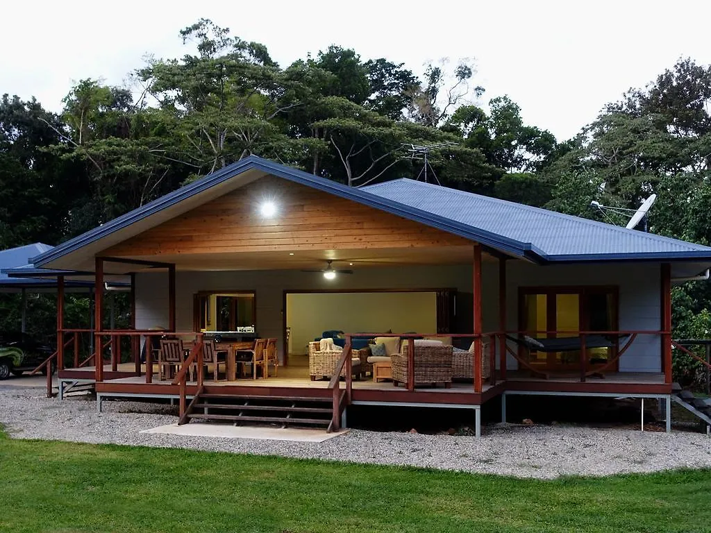 Coconut Beach House Holiday home Cape Tribulation Australia